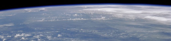 Earth from the IIS - NASA / JPL